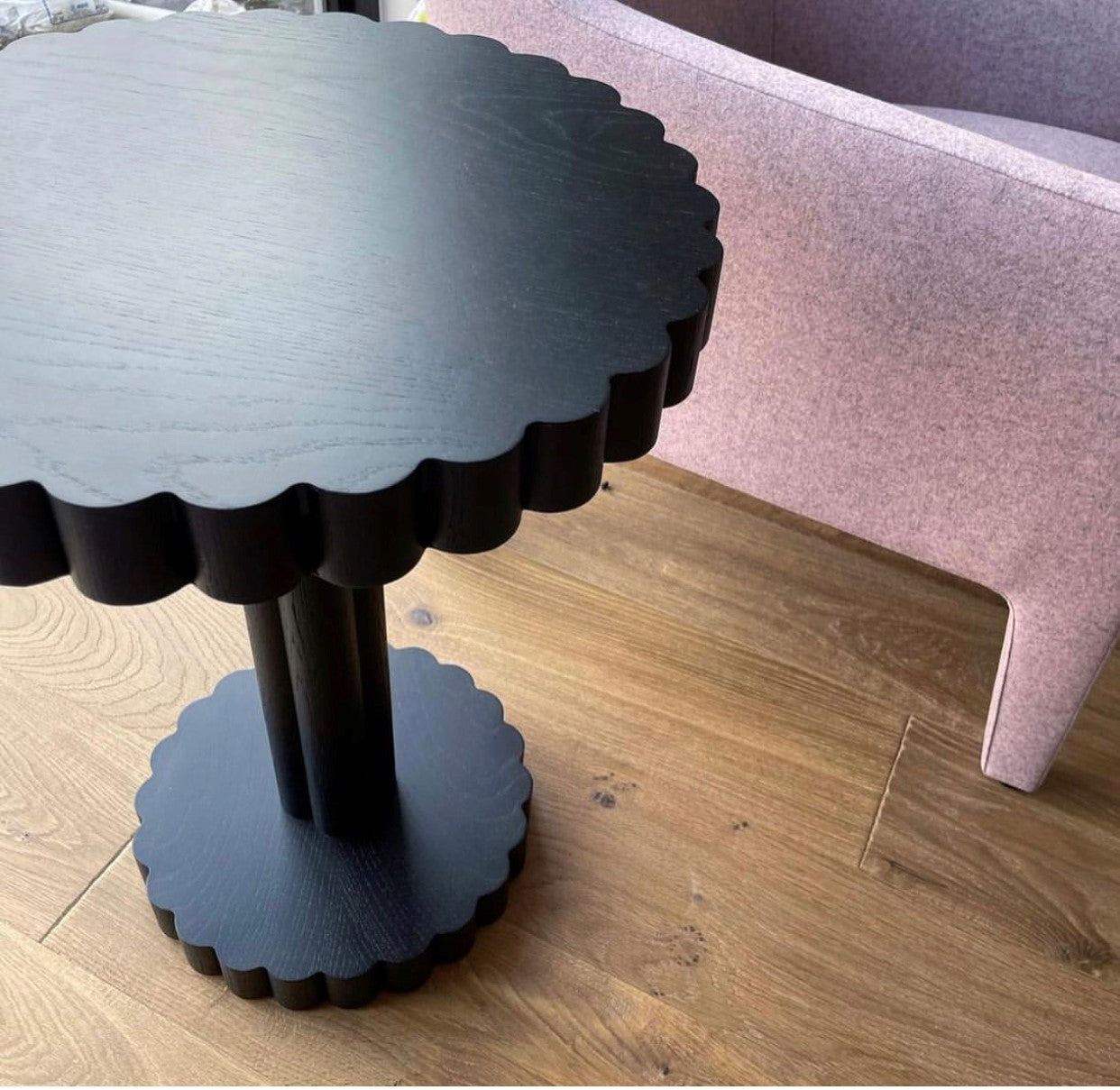Artistry Flower Lamp Table - Zuster Furniture